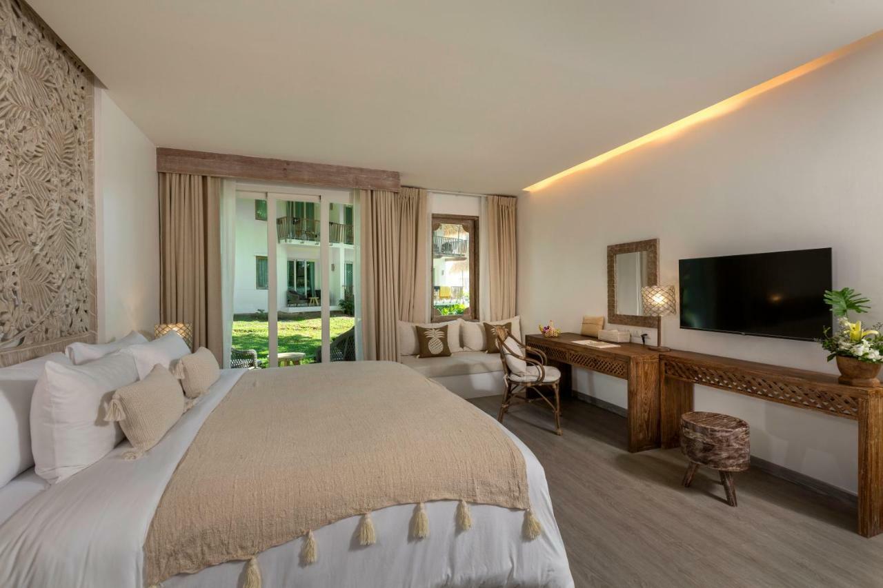 Eden Beach Khaolak Resort And Spa A Lopesan Collection Hotel - Sha Extra Plus Khao Lak Exterior foto Deluxe room